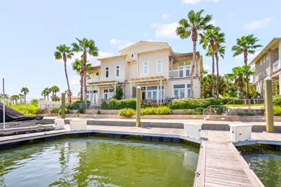 3700 Island Moorings Parkway #20, Port Aransas, TX 78373 - Photo 1