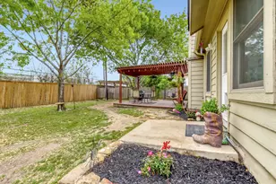 1319 Belmont Dr, San Marcos, TX 78666 - Photo 24