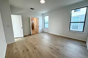 484 Young St, Buda, TX 78610 - Photo 2