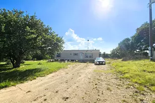 100 Reavis Dr, Kempner, TX 76539 - Photo 2