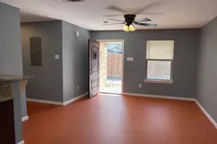 1403 Strickland St, Waco, TX 76705 - Photo 2