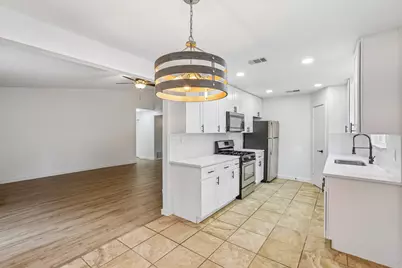 11311 Prairie Dog Trail, Austin, TX 78750 - Photo 14