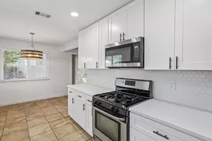 11311 Prairie Dog Trail, Austin, TX 78750 - Photo 18