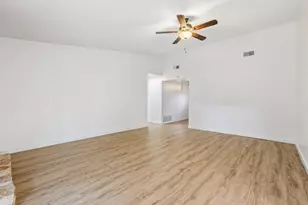 11311 Prairie Dog Trail, Austin, TX 78750 - Photo 10