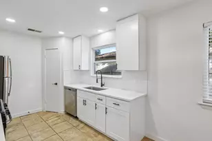 11311 Prairie Dog Trail, Austin, TX 78750 - Photo 16