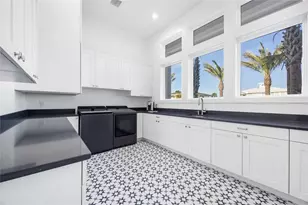 305 Estes Dr, Rockport, TX 78382 - Photo 30