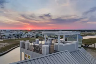 305 Estes Dr, Rockport, TX 78382 - Photo 8