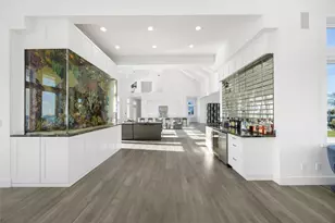 305 Estes Dr, Rockport, TX 78382 - Photo 18