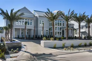 305 Estes Dr, Rockport, TX 78382 - Photo 4