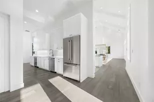 305 Estes Dr, Rockport, TX 78382 - Photo 16