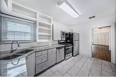 2802 Dancy Street, Austin, TX 78722 - Photo 2
