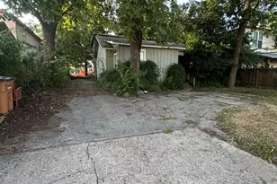 4701 Harmon Ave, Austin, TX 78751 - Photo 2