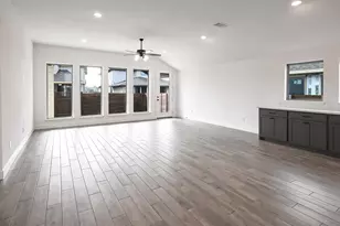 314 Foxfire Cove, Lockhart, TX 78644 - Photo 4