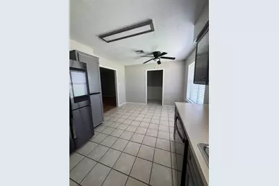2004 Brazos Avenue, Rockdale, TX 76567 - Photo 4