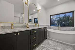 1804 S 6th St, Austin, TX 78704 - Photo 26