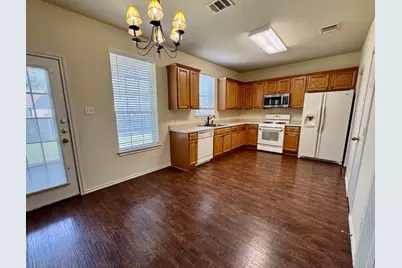 137 Firewheel Cove, Kyle, TX 78640 - Photo 6