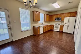 137 Firewheel Cove, Kyle, TX 78640 - Photo 6