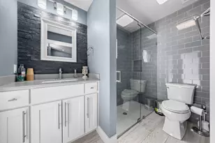 303 Robinhood Ln, Granite Shoals, TX 78654 - Photo 20