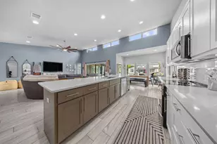 303 Robinhood Ln, Granite Shoals, TX 78654 - Photo 12