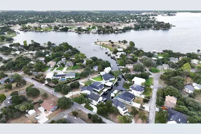 303 Robin Hood Lane, Granite Shoals, TX 78654 - Photo 4