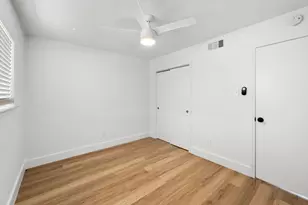 7929 Gault St, Austin, TX 78757 - Photo 14