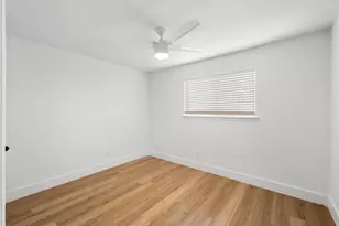 7929 Gault St, Austin, TX 78757 - Photo 12