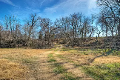 1800 Caldwell Lane, Del Valle, TX 78617 - Photo 30