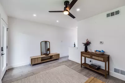 1200 E 52nd Street #209, Austin, TX 78723 - Photo 14