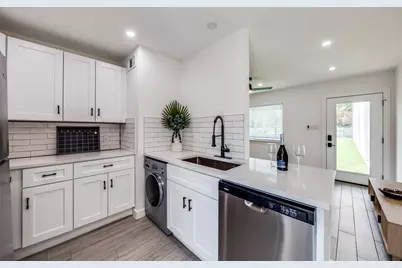 1200 E 52nd Street #209, Austin, TX 78723 - Photo 16