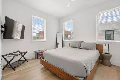 2709 E 5th Street #1306, Austin, TX 78702 - Photo 14