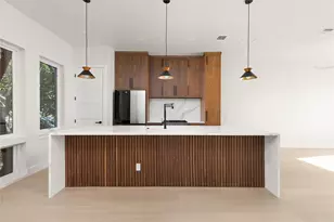 100 W Odell St, Austin, TX 78752 - Photo 14