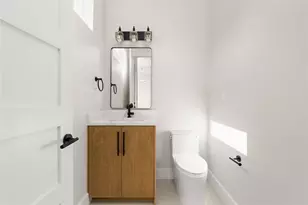 100 W Odell St, Austin, TX 78752 - Photo 22