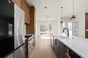 100 W Odell St, Austin, TX 78752 - Photo 18