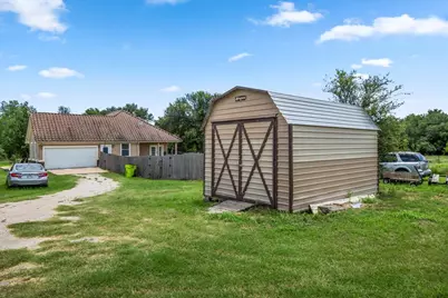 437 Balch Road, Elgin, TX 78621 - Photo 30
