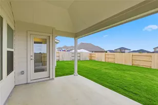13601 Hamilton Hart Dr, Elgin, TX 78621 - Photo 18