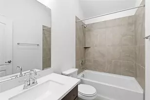 13601 Hamilton Hart Dr, Elgin, TX 78621 - Photo 16