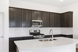 13601 Hamilton Hart Dr, Elgin, TX 78621 - Photo 4