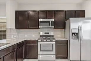 1121 La Conterra Blvd, Georgetown, TX 78626 - Photo 2