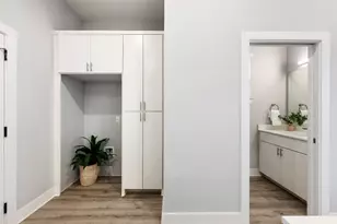 1104 Begonia Terrace, Austin, TX 78741 - Photo 10