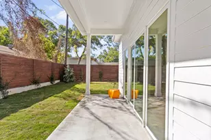 127 Frederick St, Austin, TX 78704 - Photo 32