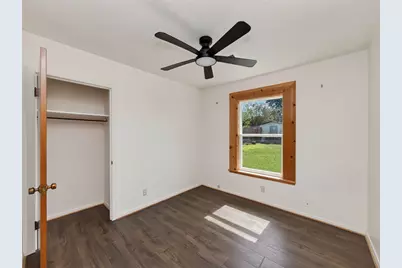 906 E Brown Street, Llano, TX 78643 - Photo 16