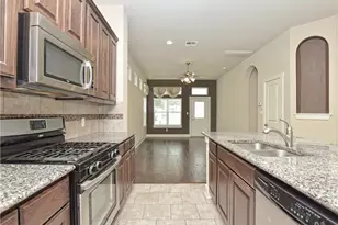 12204 Barras Branch Dr, Austin, TX 78748 - Photo 4