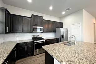 2101 Dillon Pond Ln, Pflugerville, TX 78660 - Photo 6