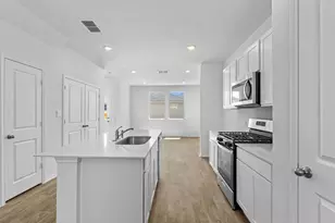 304 Constanza Trl, Bastrop, TX 78602 - Photo 6
