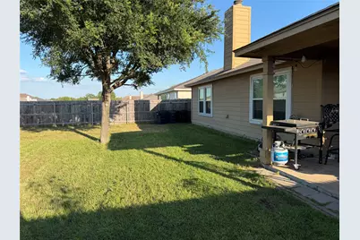 125 Waterlily Way, Hutto, TX 78634 - Photo 2