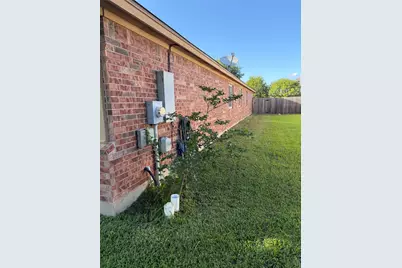 125 Waterlily Way, Hutto, TX 78634 - Photo 6
