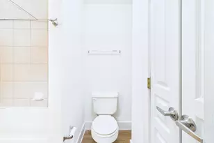 711 W 32nd St, Austin, TX 78705 - Photo 12