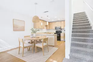 711 W 32nd St, Austin, TX 78705 - Photo 1