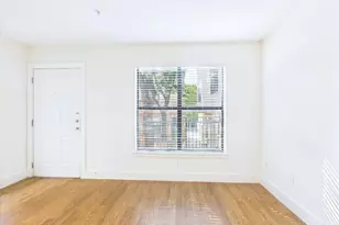 711 W 32nd St, Austin, TX 78705 - Photo 2