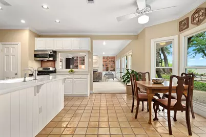 2900 Angelfire Lane, Austin, TX 78746 - Photo 14